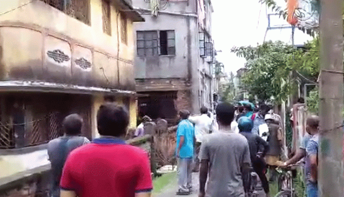 সোদপুরে প্রায় ৭ দিন স্বামীর দেহ আগলে স্ত্রী, খবর পেয়ে বৃদ্ধের পচাগলা দেহ উদ্ধার করল পুলিস 