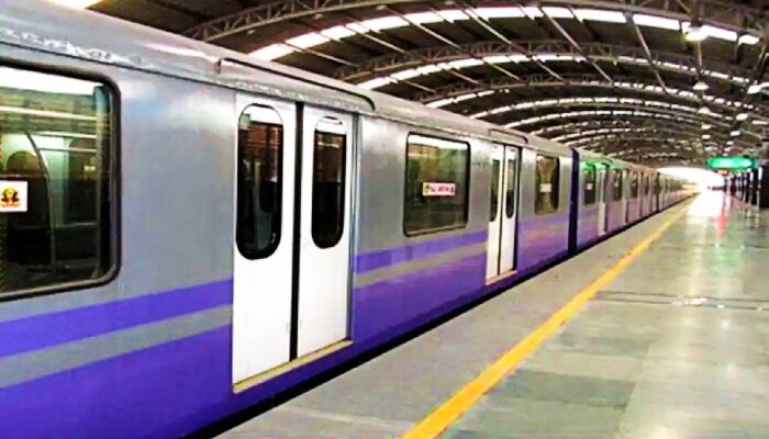 ভিড় সামলাতে সোমবার থেকে বাড়ছে Metro, জেনে নিন সময়সূচি