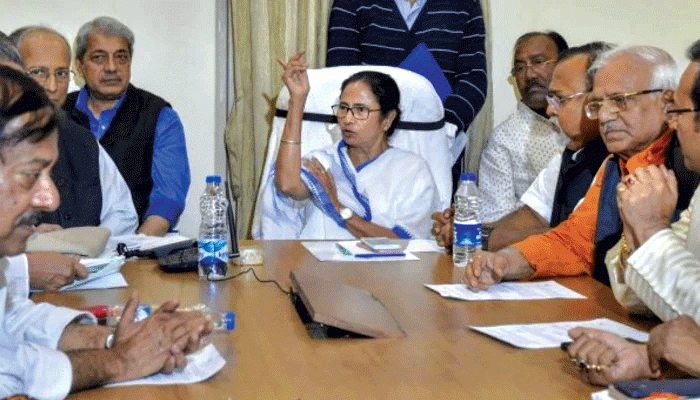দিল্লি যাওয়ার আগে মন্ত্রিসভার বৈঠক ডাকলেন Mamata, বুধে প্রধানমন্ত্রীর সঙ্গে বৈঠক    