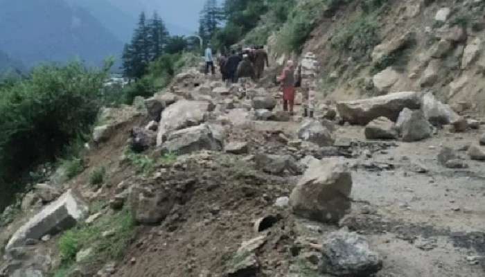 Himachal Pradesh Landslide: পাহাড় থেকে গড়িয়ে নামছে পাথর; ভাঙল সেতু, মৃত ৯ 