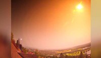 Norway Meteor: হঠাত্‍ আলোর ঝলকানি লেগে ঝলমল করে উঠল অসলোর আকাশ 