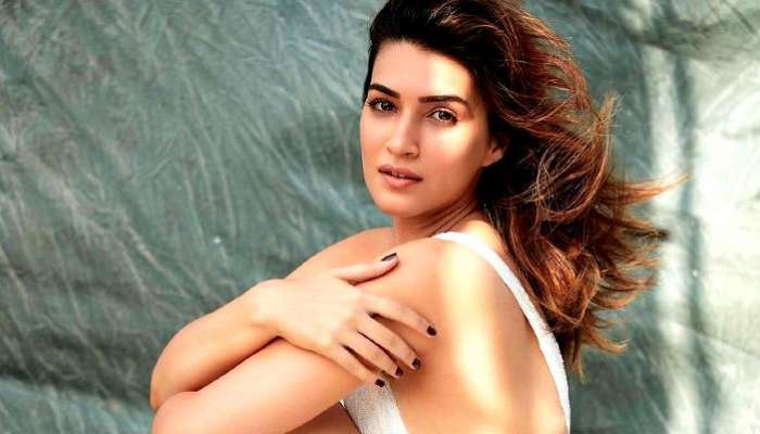 Kriti Sanon-র &#039;সারোগেসি&#039;র মাধ্যমে মা হওয়ার গল্প, সময়ের আগেই মুক্তি &#039;Mimi&#039;র   