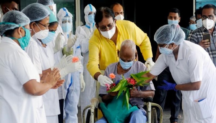 কোভিড থেকে সেরেও ব্ল্যাক-হোয়াইট ফাঙ্গাসের হানা, চিকিৎসকের চেষ্টায় প্রাণ বাঁচল রোগীর