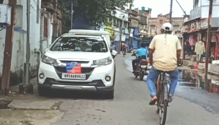 ব্যবসা গ্রহরত্নের; গাড়িতে মানবাধিকার কমিশনের বোর্ড, পুলিসের জালে ৩ জালিয়াত 
