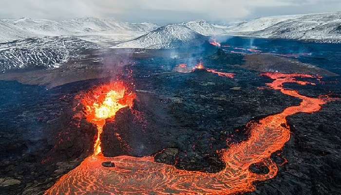 Volcanic Catastrophe: আগ্নেয়গিরির সামান্য বিস্ফোরণেই বিপর্যস্ত হতে পারে এশিয়া, আফ্রিকা, আমেরিকার একাংশ