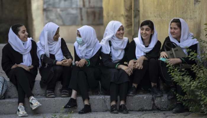 Afghanistan: ফিরছে সেই অন্ধকার যুগ! স্বাধীনতা হারিয়ে গৃহবন্দি আফগান মেয়েরা    