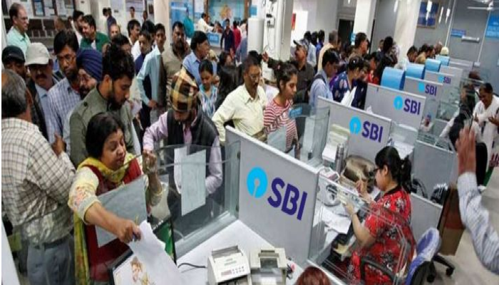 SBI News : মেয়াদি আমানতে অতিরিক্ত সুদ, ঋণে মকুব ফি, বড় ঘোষণা SBI এর