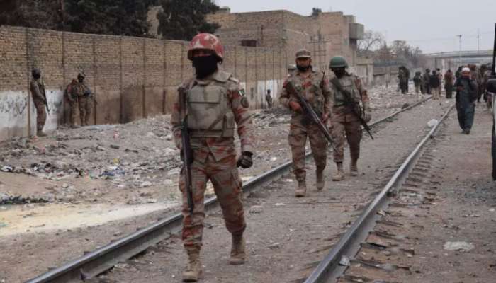 Balochistan: ফের বিস্ফোরণ, বালুচ মুক্তিযোদ্ধাদের হামলায় নিহত পাক সেনার ক্যাপ্টেন   