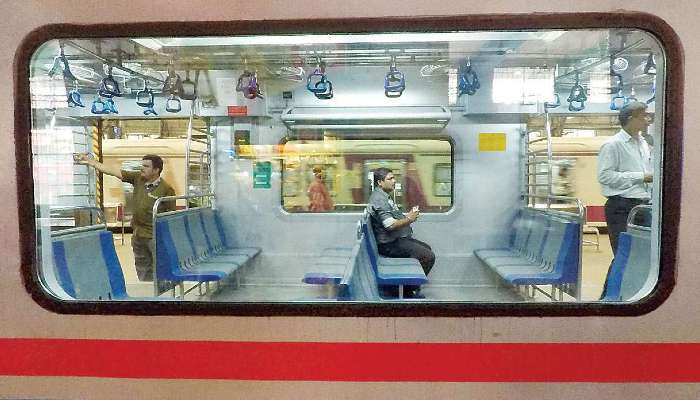 Indian Railways: সস্তায় এসি কামরায় রেল-সফর, AC3 ইকনমি ক্লাসের ভাড়া কম রাখল রেল      