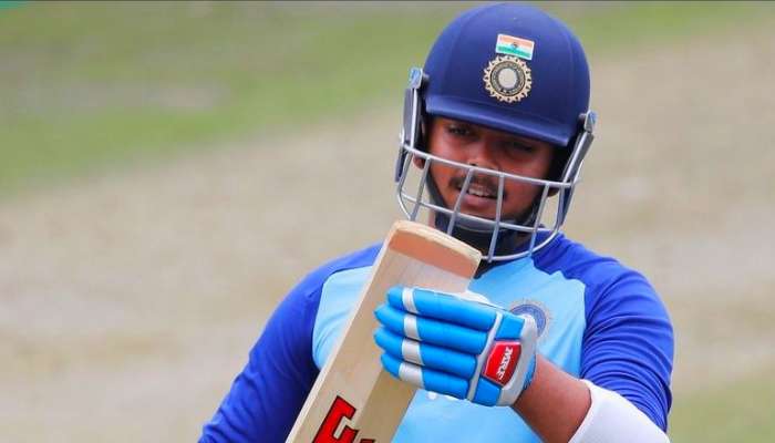 Prithvi Shaw: ছবি এল প্রকাশ্যে, বিলেতে একা ঘুরছেন না পৃথ্বী!