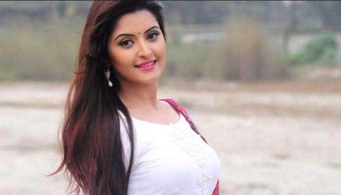 &#039;চিন্তা করো না, শীঘ্রই দেখা হবে&#039;, কাছের মানুষের চিঠি সামনে আনলেন Porimoni 