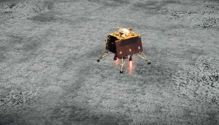 Chandrayaan-2: চাঁদের চির-ছায়াবৃত অঞ্চলে জলের অস্তিত্ব নিশ্চিত করল চন্দ্রযান-২ 