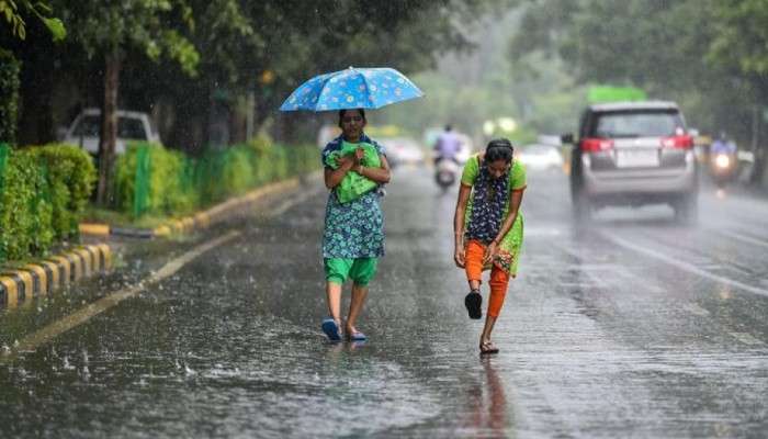 Weather Today: কালো মেঘে ঢাকল আকাশ, ঝড়-বৃষ্টির পূর্বাভাস দক্ষিণবঙ্গের একাধিক জেলায়