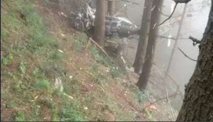 Chopper Crash: জম্মু কাশ্মীরে ভেঙে পড়ল সেনাবাহিনীর হেলিকপ্টার, আহত ২ 