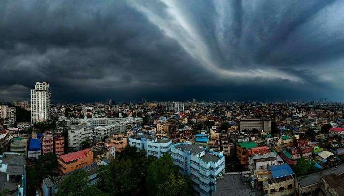 Cyclone Gulab: ক্রমশ শক্তি বাড়াচ্ছে &#039;গুলাব&#039;! দেখে নিন এখন কোথায় রয়েছে ঘূর্ণিঝড়