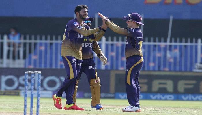 IPL 2021: কোন বিশেষ ধরনের বোলিং করে নজর কাড়লেন KKR-এর &#039;বিস্ময় বালক&#039; Venkatesh Iyer? 