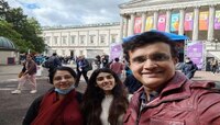 লন্ডনে নতুন ইনিংস শুরু করলেন সানা, উচ্ছ্বসিত সস্ত্রীক মহারাজ 