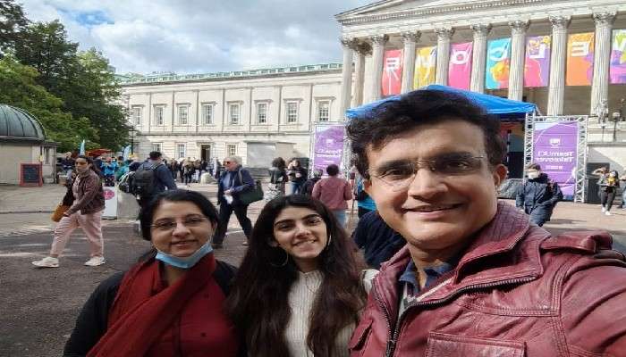 Sourav Ganguly: লন্ডনে নতুন ইনিংস শুরু করলেন সানা, উচ্ছ্বসিত সস্ত্রীক মহারাজ 