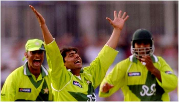  Saqlain Mushtaq: টি-২০ বিশ্বকাপে কিংবদন্তি পাক স্পিনার হতে পারেন বাবরদের কোচ