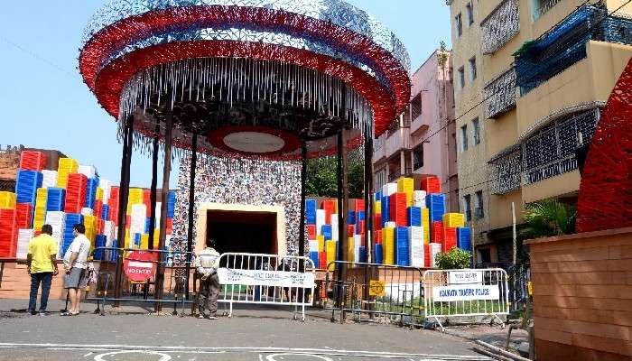   Durga Puja 2021: এবারও পুজো মণ্ডপে বহাল 'নো এন্ট্রি', আদালতে জানাল রাজ্য, থাকছে আরও নিয়ম 