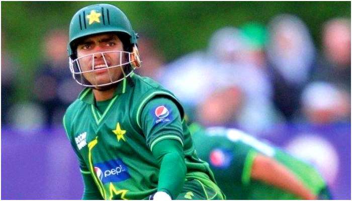 Umar Akmal: বিদেশ যাত্রার ছবি শেয়ার পাক ক্রিকেটারের! দেশে না ফেরার অনুরোধ ফ্যানেদের