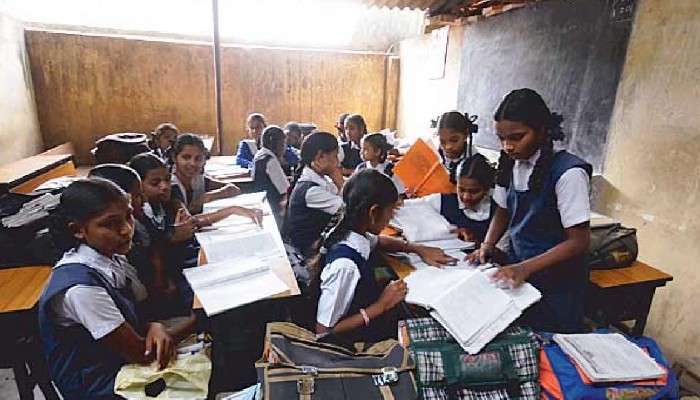 World Teachers&#039; Day 2021: সমাজের প্রতি শিক্ষকদের অবদানকে স্বীকৃতি দেওয়ার দিন