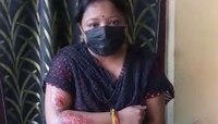 দশমীতে বাড়ির সামনে দেদার পুড়ছে আতসবাজি! প্রতিবাদ করে 'আক্রান্ত' মহিলা আইনজীবী
