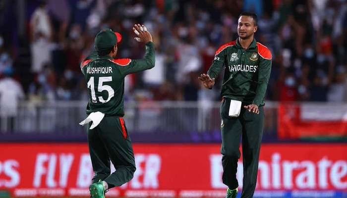 WT20: Lasith Malinga-কে টপকে টি-টোয়েন্টির ইতিহাসে সর্বোচ্চ উইকেট শিকারি Shakib Al Hasan