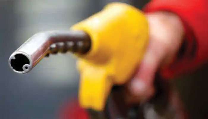 Fuel Price: ইতিমধ্যেই ছুঁয়েছে সর্বোচ্চ দাম, আরও দামী হতে চলেছে পেট্রোল-ডিজেল!