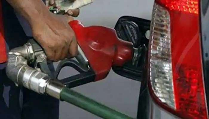 Petrol Price: অবশেষে কমল জ্বালানির দাম, জেনে নিন কত টাকায় কিনবেন আপনার শহরে