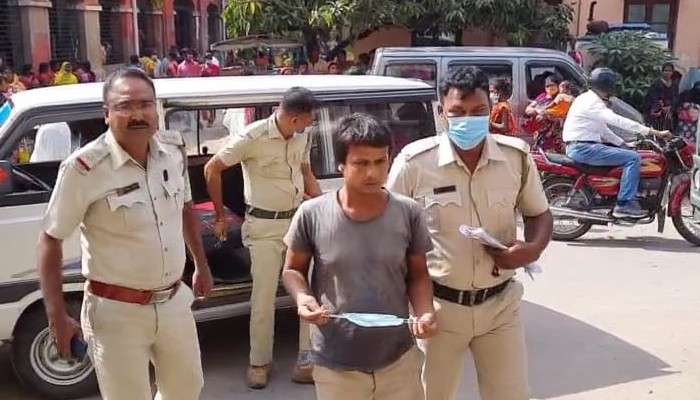  Murder: নেশার টাকা না পেয়ে মা-কে 'খুন' ছেলের, পুকুরে মিলল পচাগলা দেহ