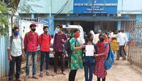 Arambagh: প্রায় ২০ মাস পরও কলেজে ঢুকতে বাধা, সোজা এসডিও-র কাছে পড়ুয়ারা