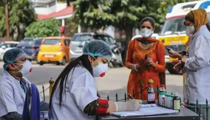 Omicron: হটস্পটগুলিতে কড়া নজর; বাড়াতে হবে টেস্টের সংখ্যা, ওমিক্রন নিয়ে রাজ্যগুলিকে সতর্ক করল কেন্দ্র