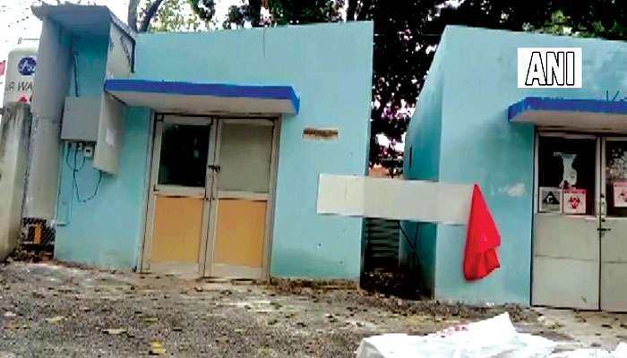 Covid Death: মর্গের ফ্রিজার খুলে চমকে উঠলেন কর্মীরা, ১৫ মাস ধরে পড়ে কোভিড আক্রান্তের দেহ Covid Death: মর্গের ফ্রিজার খুলে চমকে উঠলেন কর্মীরা, ১৫ মাস ধরে পড়ে কোভিড আক্রান্তের দেহ