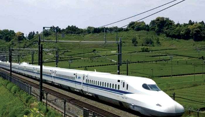 Bullet Train: মুম্বই-আহমেদাবাদ বুলেট ট্রেন দৌড়বে কবে, বড়সড় ঘোষণা রেলমন্ত্রীর