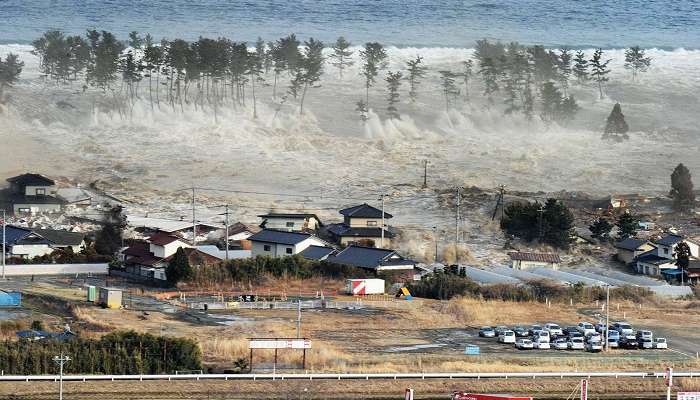Earthquake: সমুদ্রগর্ভে ৭.৩ মাত্রার ভূমিকম্প, জারি হল Tsunami সতর্কতা