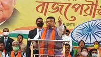 'কম্পার্টমেন্টাল মুখ্যমন্ত্রী, রাজ্যে জামাত-রোহিঙ্গাদের ঢোকাচ্ছেন তোষণকারী মমতা'
