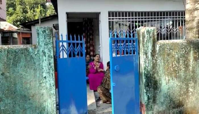 Siliguri: মানসিক অবসাদগ্রস্ত ২২ বছরের ছেলে, 'খাবারে বিষ মিশিয়ে খুন' করে আত্মঘাতী বাবাও! 