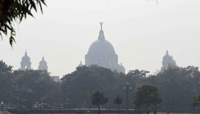 Weather Today: কুয়াশা সতর্কতা রাজ্যজুড়ে, শীতের আমেজ কমিয়ে বাড়ছে তাপমাত্রা 