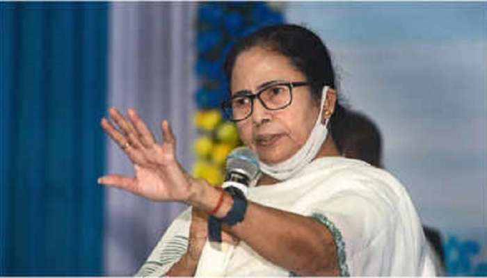 Mamata Banerjee: &#039;বউয়ের করোনা, আর ও ঘুরে বেড়াচ্ছে,&#039; ভাইকে &#039;ধমকে&#039; বাড়িবন্দির নির্দেশ &#039;অফেন্ডেড দিদি&#039;র