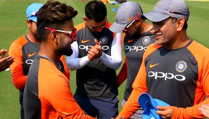 MS Dhoni-র বিশেষ পরামর্শই Rishabh Pant-কে দিয়েছেন Virat Kohli!