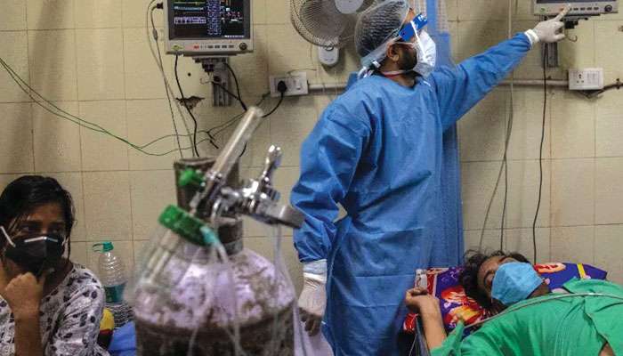 Covid Update: গত ২৪ ঘণ্টায় রাজ্যে কমল পজিটিভিটি রেট, বাড়ল করোনা আক্রান্তের সংখ্যা Covid Update: গত ২৪ ঘণ্টায় রাজ্যে কমল পজিটিভিটি রেট, বাড়ল করোনা আক্রান্তের সংখ্যা