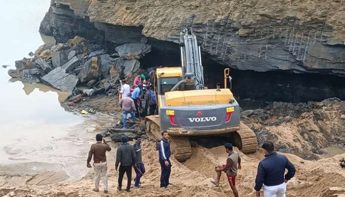 Durgapur: খোলামুখ খনিতে বড়সড় দুর্ঘটনা, কয়লা চাপা পড়ে মৃত একই পরিবারের ৪