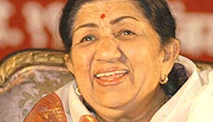 Lata Mangeshkar: ভেন্টিলেশনে লতা, হাসপাতালে দেখতে গেলেন আশা ভোঁসলে