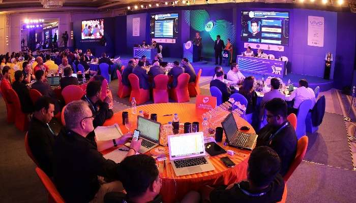 IPL Auction, IPL 2022: মেগা নিলামের আগে কোন দলের হাতে কত টাকা? ছবিতে জেনে নিন 