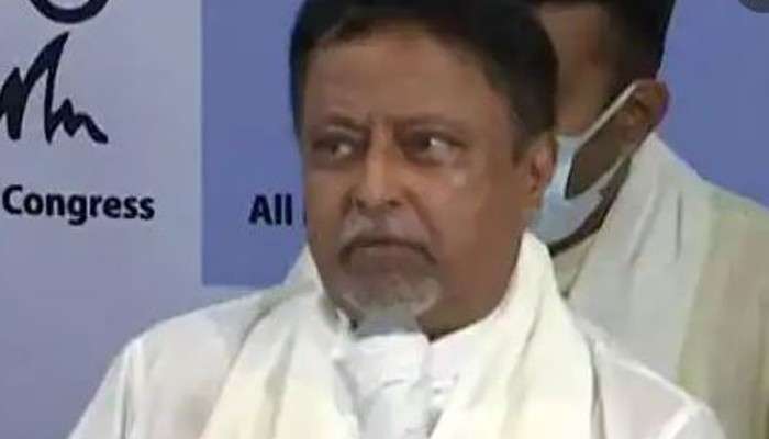 Mukul Roy:  &#039;বিজেপিতেই মুকুল&#039;, বিধায়ক পদ খারিজের দাবি নাকচ অধ্যক্ষের 