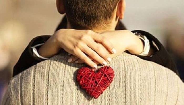 Happy Hug Day: প্রেম-লগ্নে আজ উষ্ণ আলিঙ্গনে বাঁধা পড়ুক দু'জন   