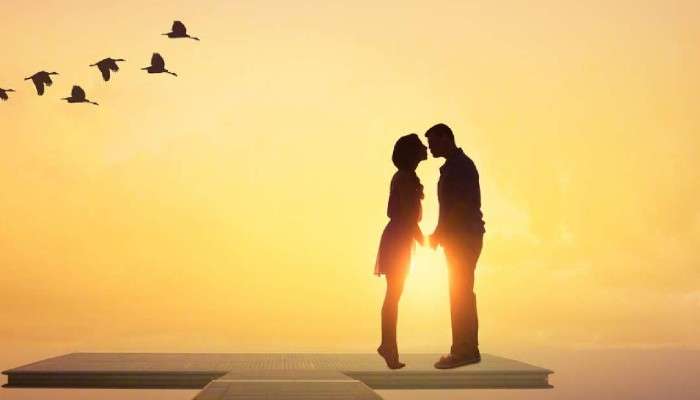 Kiss Day: আজ কি সারাদিন শুধুই 'অধরেতে থরে থরে চুম্বনের লেখা'?