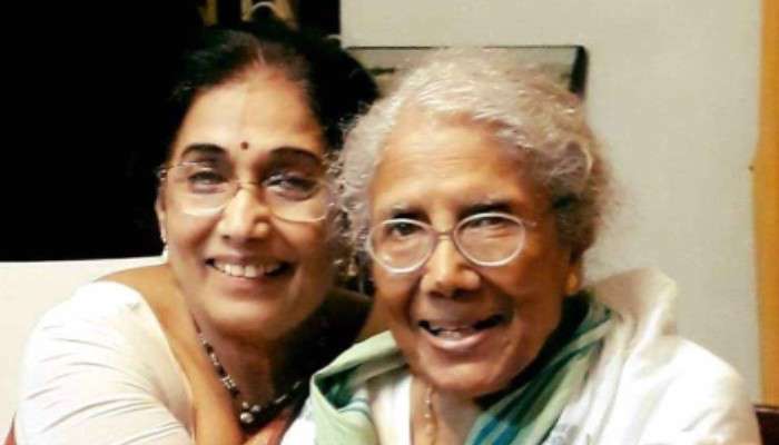 Sandhya Mukhopadhyay-Arati Mukhopadhyay: &#039;আজ দুপুরবেলাই মন কেমন করছিল সন্ধ্যাদির জন্য&#039; কান্নায় ভেঙে পড়লেন আরতি মুখোপাধ্য়ায়