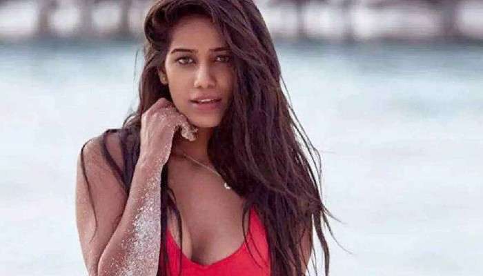 Poonam Pandey In Lock Upp: প্রকাশ্যে জামার চেন খোলার অভিযোগ! &#039;গ্রেফতার&#039; পুনম পাণ্ডে